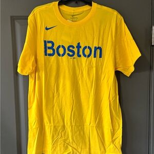 NWT Mens Boston Red Sox Nike City Connect Wordmark T-Shirt Size Large